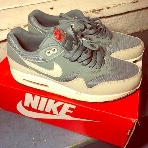 Nike air max 90s essential